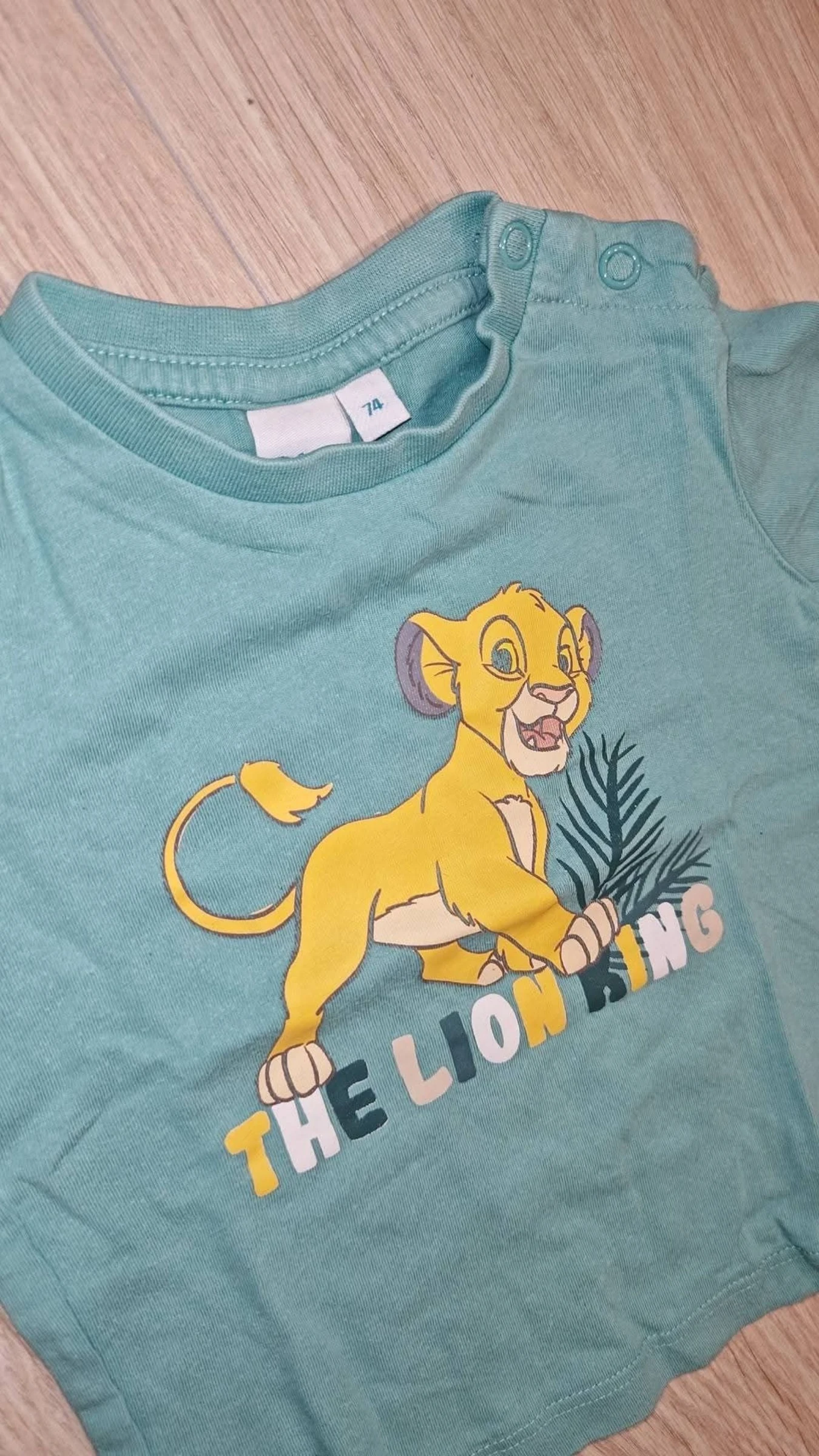 T-shirt simba 9mois 🌹 – photo 2